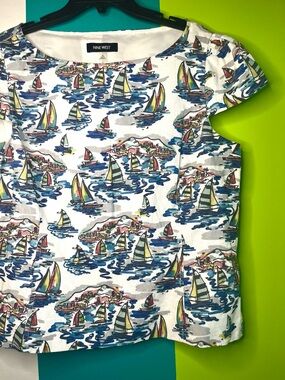 Nine West White Linen Short Sleeve Top with Multicolor Sailboat Print